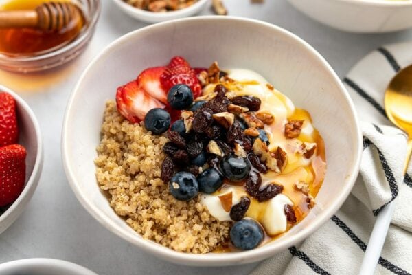 Quinoa Superfood Breakfast Bowl